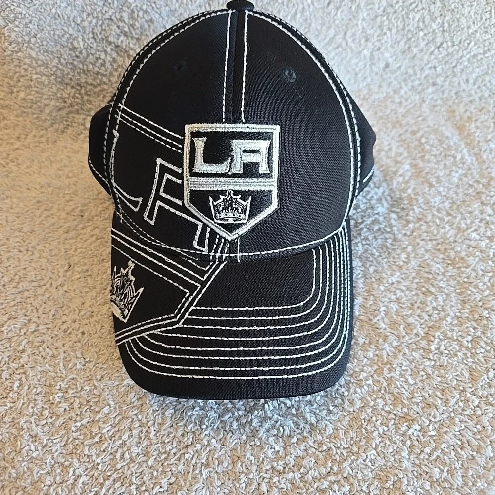 Men's Reebok NHL Hockey Los Angeles Kings Black Draft Cap Fitted Cap Hat Sz L/XL